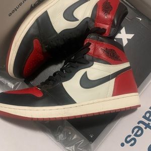 Bred Toe Jordan 1(Read Description)